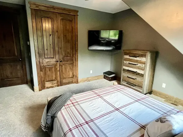 Bedroom 3 alternate view