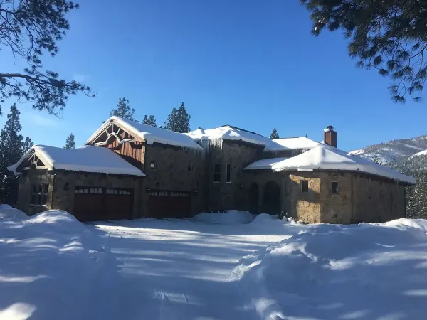 Exterior view 2